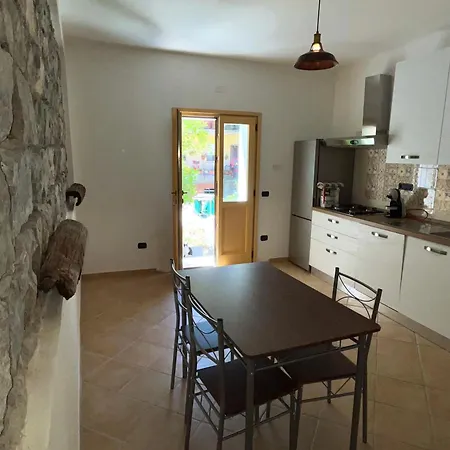 Is Janas Διαμέρισμα Ulassai