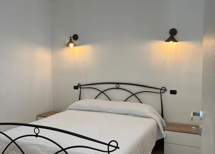 Is Janas Апартаменты *