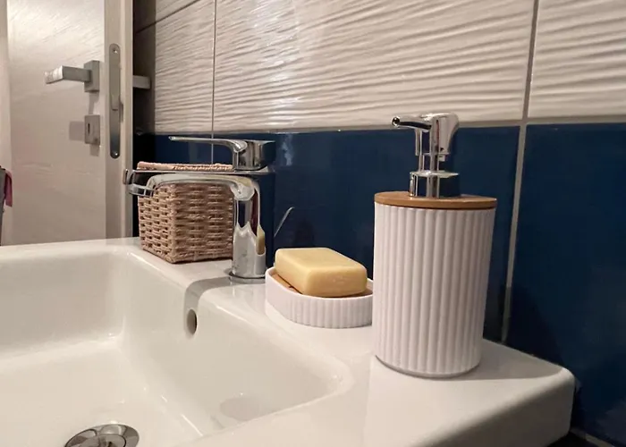 Is Janas Апартаменты *